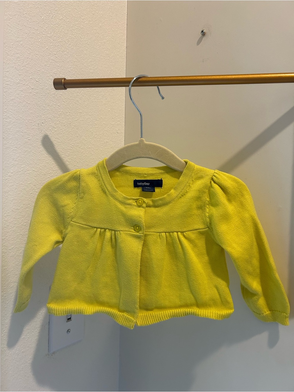 Baby Gap Chartreuse Knit Cardigan Size 3-6 Months